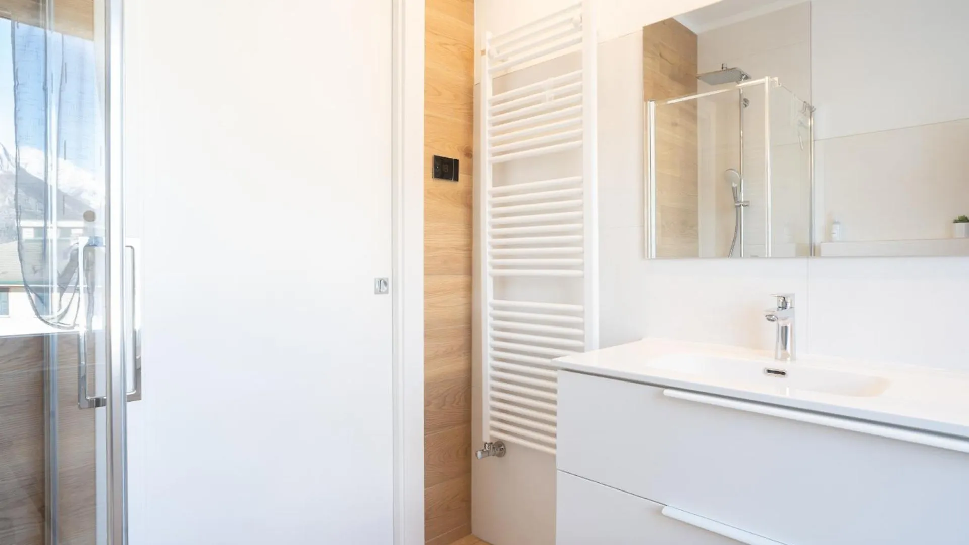 Villa Emilia - Appartamento Niki Cremeno 0*,
